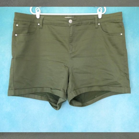 Molly & Isadora Pants - Molly & Isadora Green Shorts 24